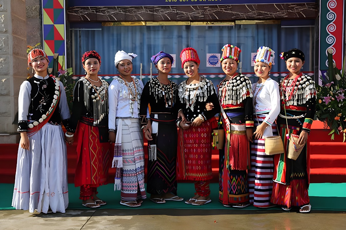 WUNPAWNG SHA NI A HTUNGHKING