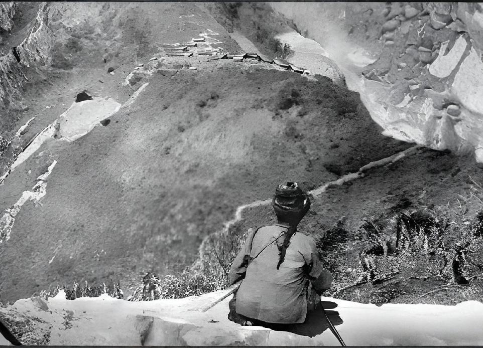 Htawn Ginlen Shӑlai, Jinghpaw Laika Makai (1)